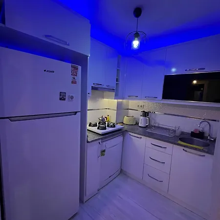 Huzurlu, Modern Ve Sik * İzmir