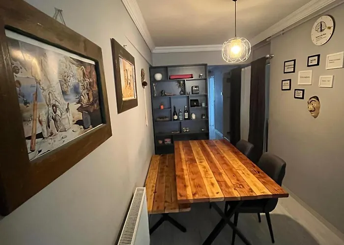 Huzurlu, Modern Ve Sik * İzmir