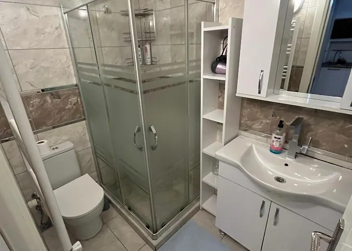 Huzurlu, Modern Ve Sik Izmir