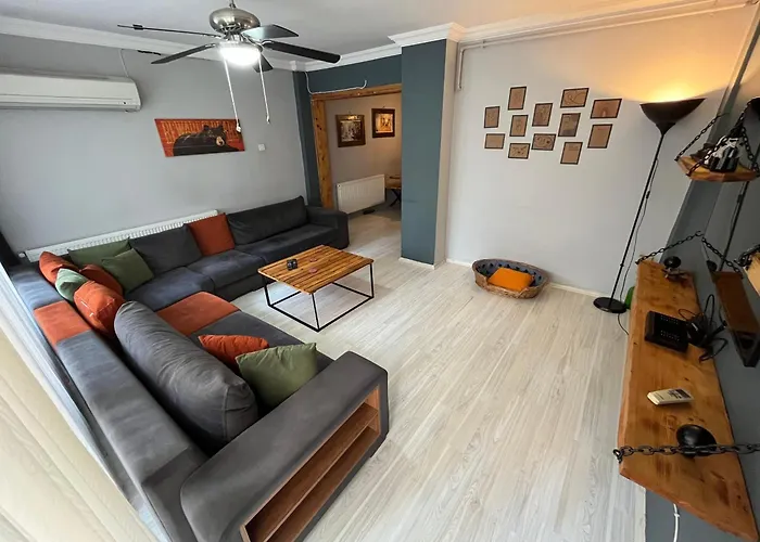 Huzurlu, Modern Ve Sik * İzmir