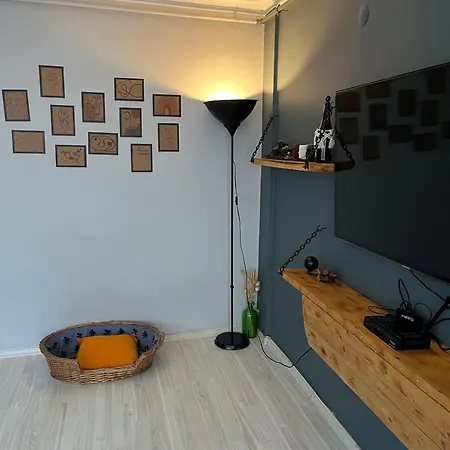 Huzurlu, Modern Ve Sik * İzmir